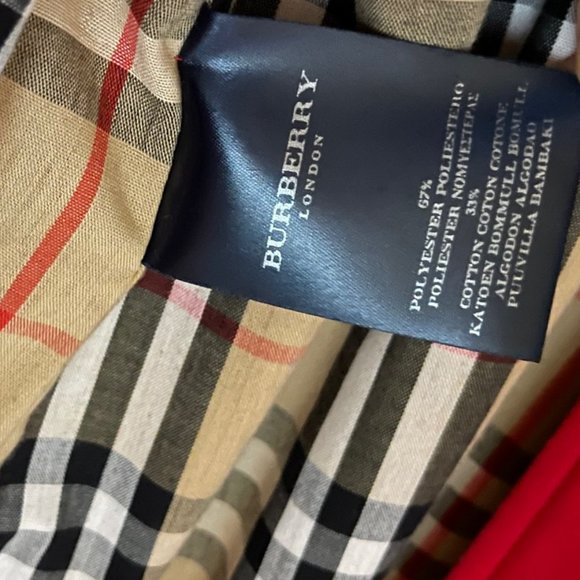 Burberry Single-Breasted Red Trench Coat - Picture 6 of 6